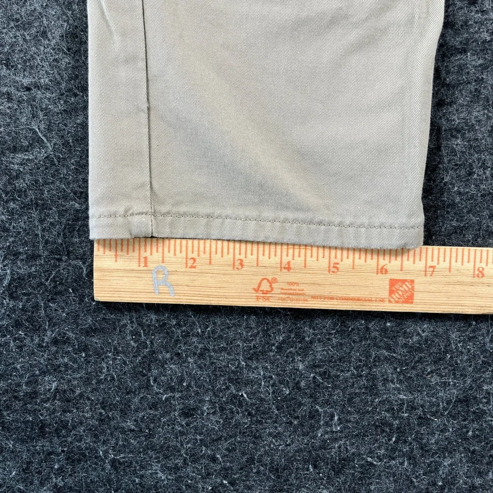 Levi Strauss Chino Pants Mens 34x32 Khaki Excellent Straight Leg Twill 329410024